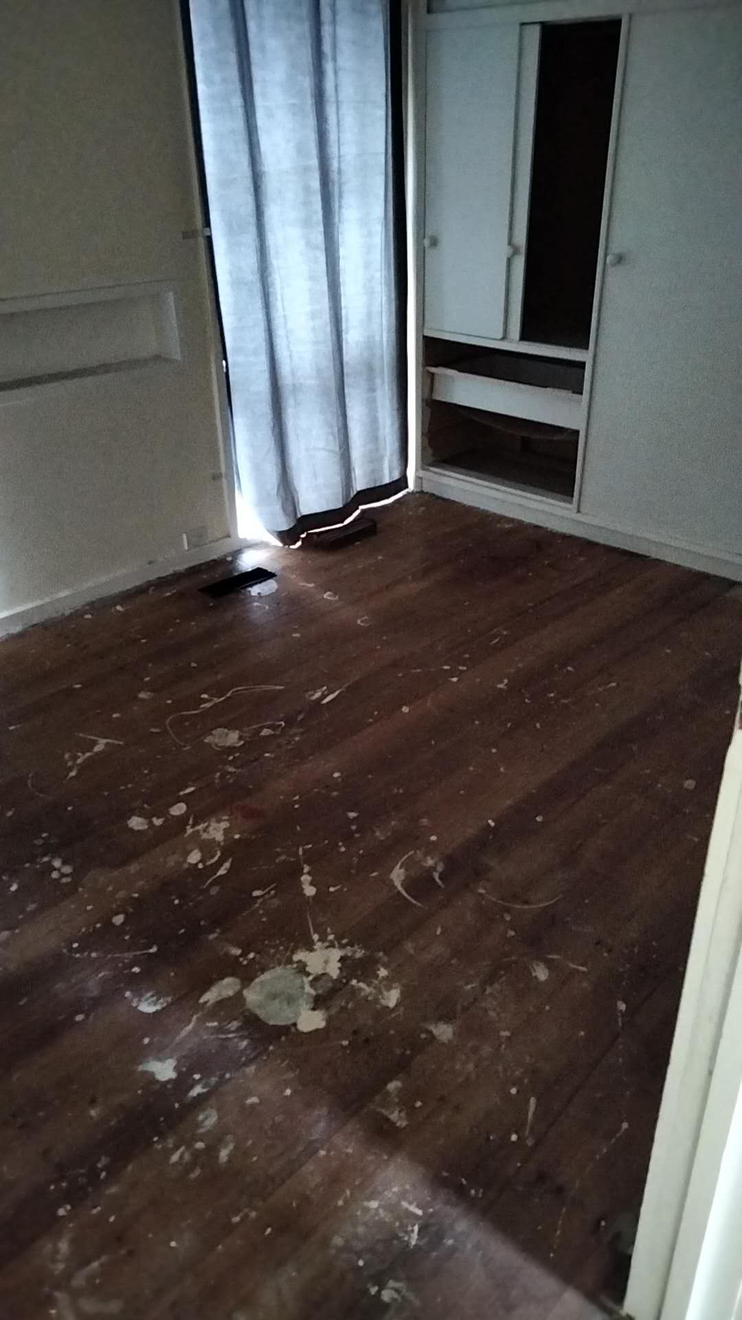 Timber floor surface condition